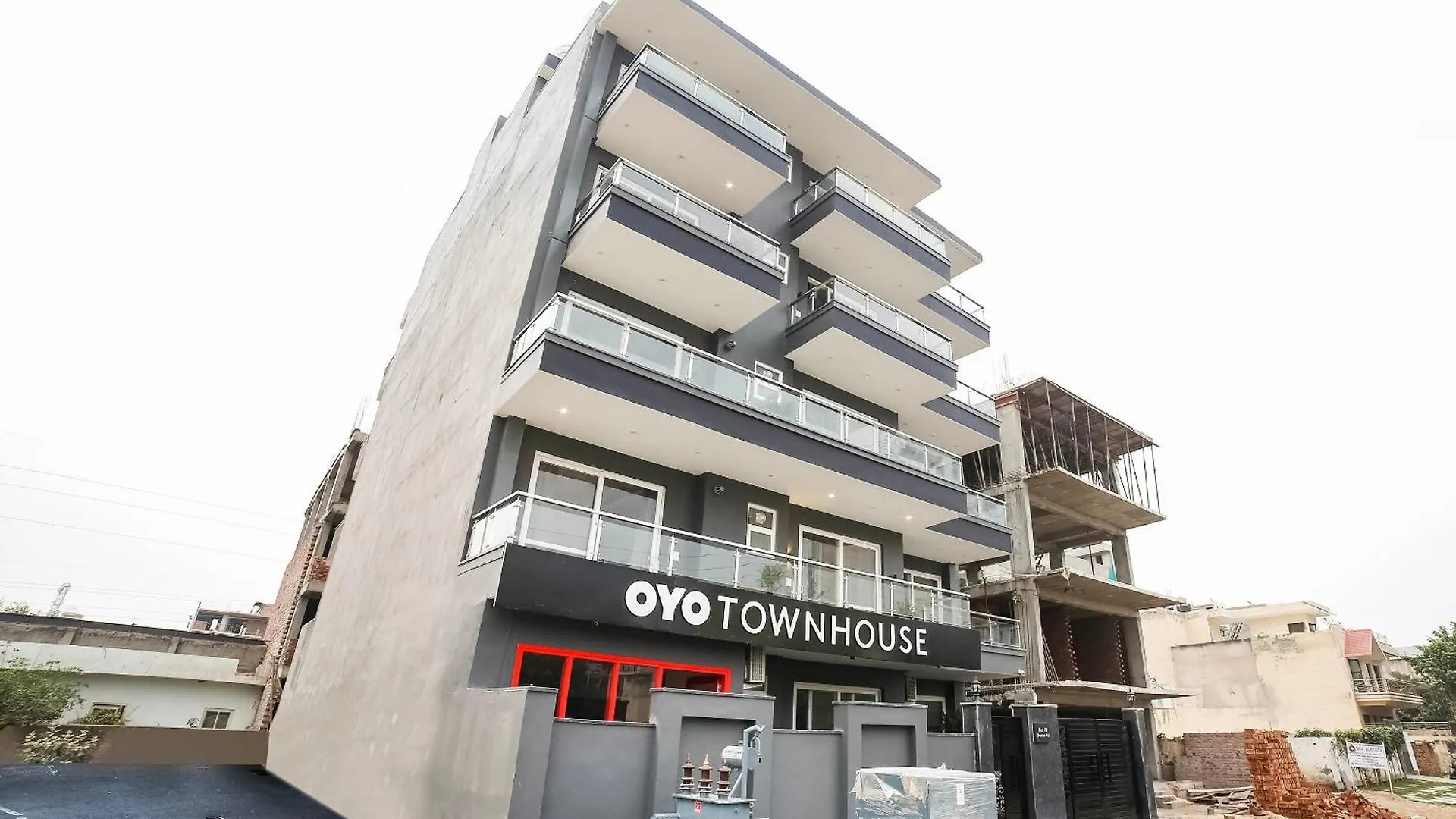****  Townhouse Sector 46 Gurgaon Near Appu Ghar Hotell Indien
